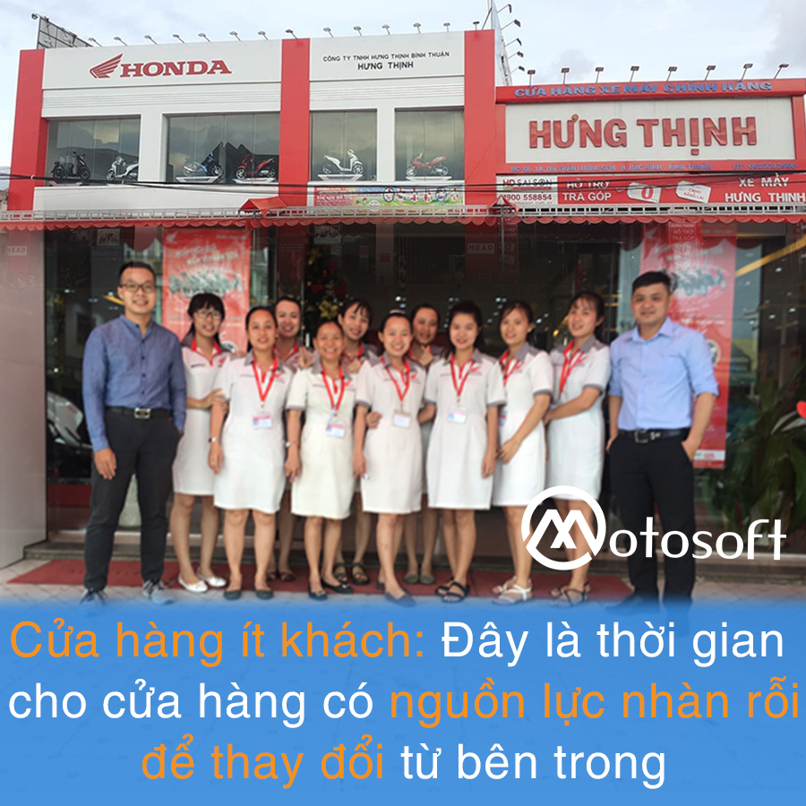 Cửa hàng xe máy ít khách : Đây là thời gian để cửa hàng có nguồn lực nhàn rỗi để thay đổi từ bên trong