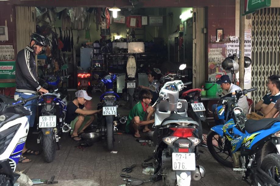 cửa hàng sửa chữa xe máy